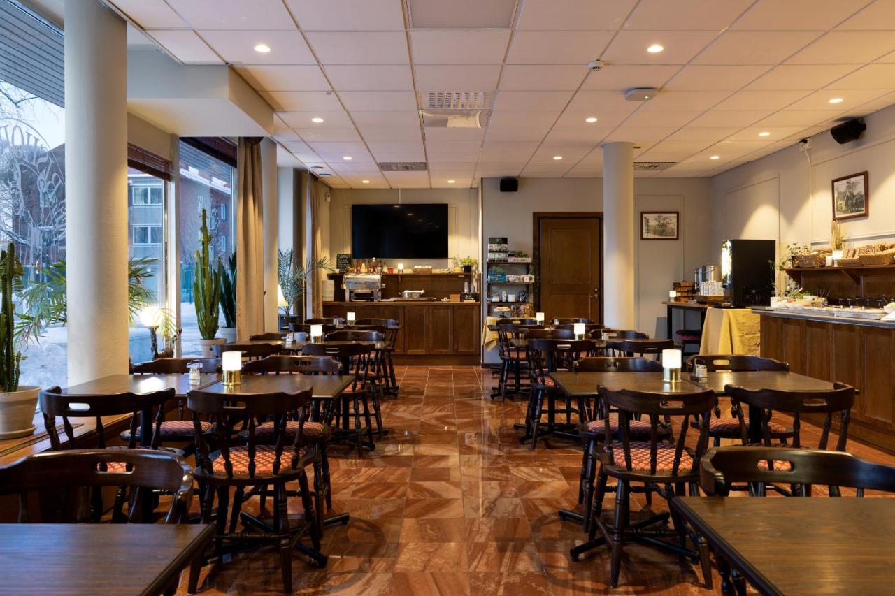 Hotel Bishops Arms Mora Ngoại thất bức ảnh