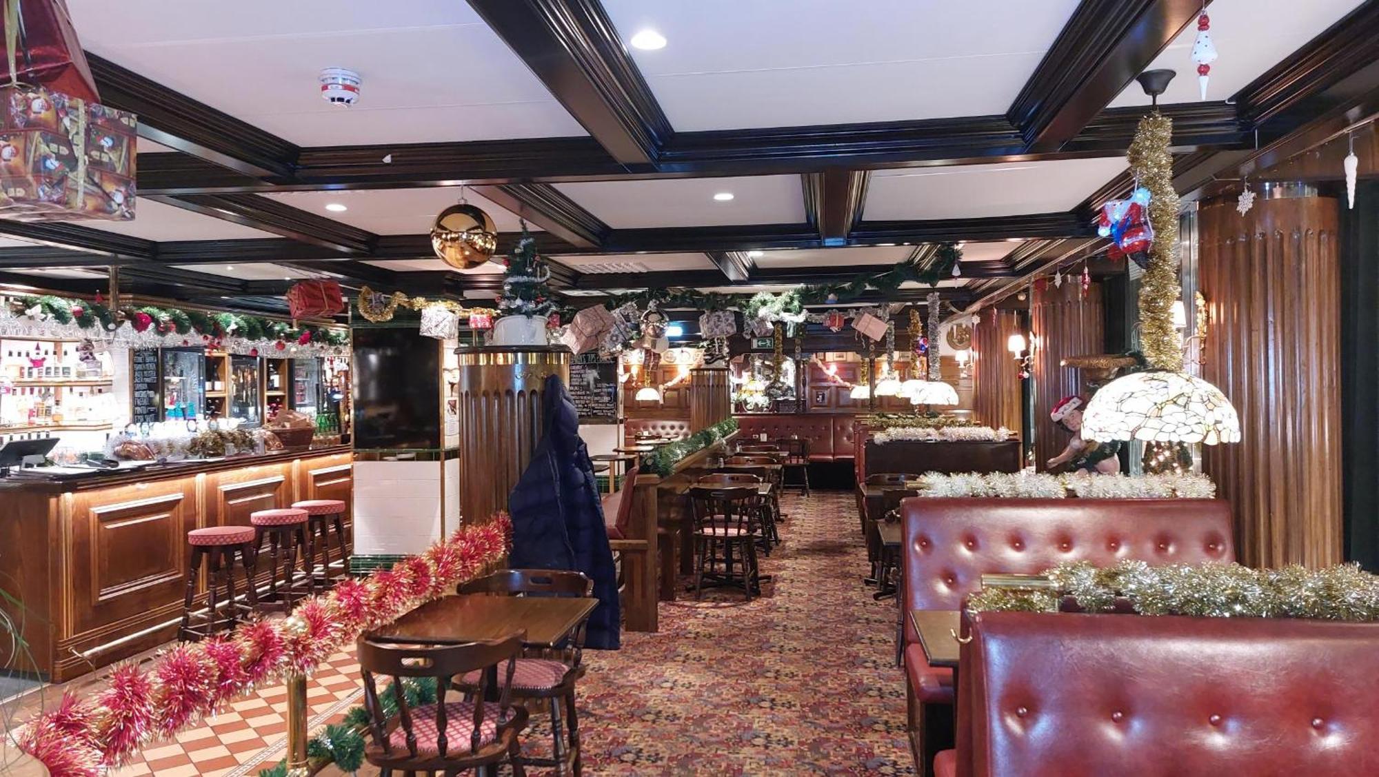 Hotel Bishops Arms Mora Ngoại thất bức ảnh