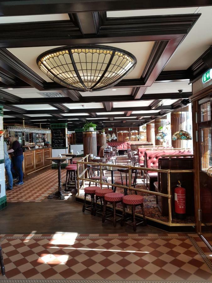 Hotel Bishops Arms Mora Ngoại thất bức ảnh